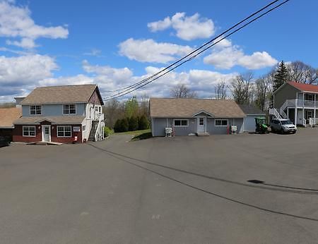 Airport Inn Fredericton Exterior photo