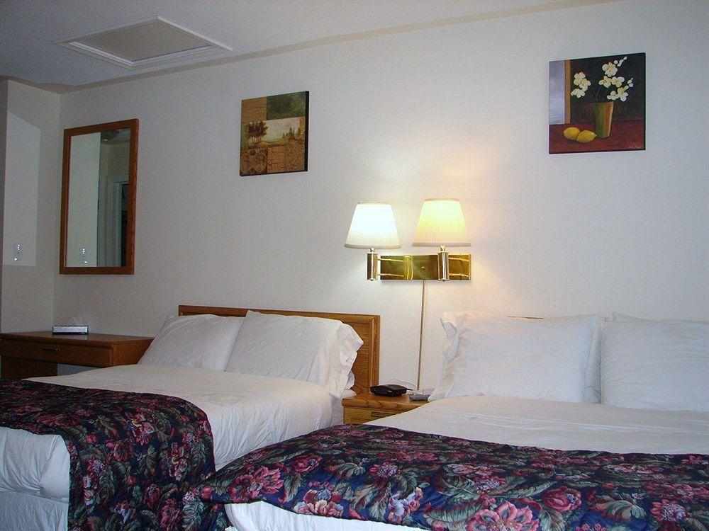 Airport Inn Fredericton Exterior photo