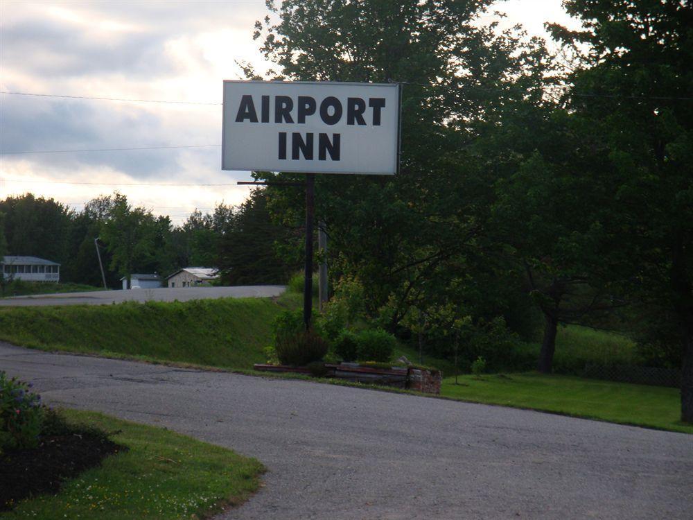 Airport Inn Fredericton Exterior photo